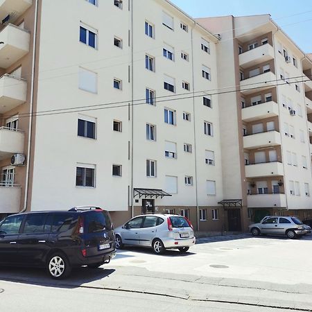 Apartman Vukota 2 피로트 외부 사진