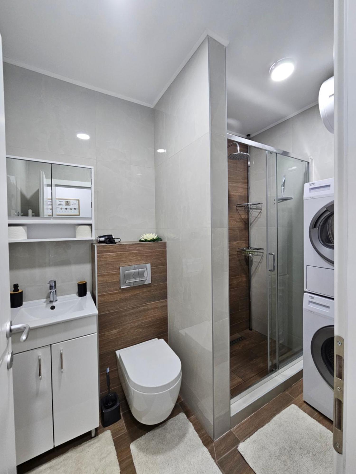 Apartman Vukota 2 피로트 외부 사진